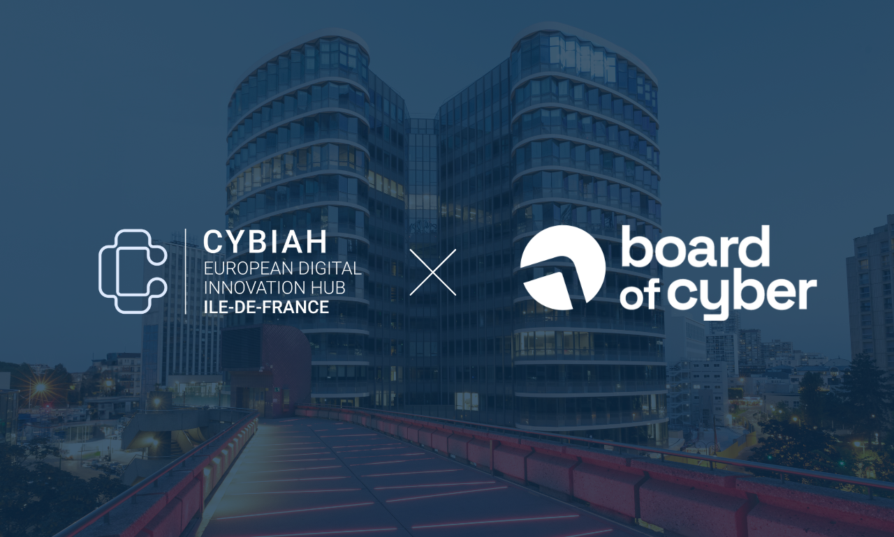 Image des bureaux de CYBIAH avec une superposition des logos de CYBIAH et de Board of Cyber